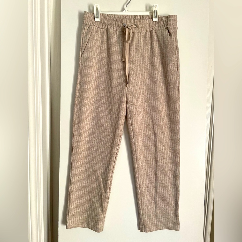 Ann Taylor High Rise Joggers Sweatpants Elastic Waist Tan Pinstriped NWOT